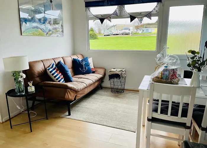 “Sea Heaven “ Chalet In Sandown Bay Holiday Park