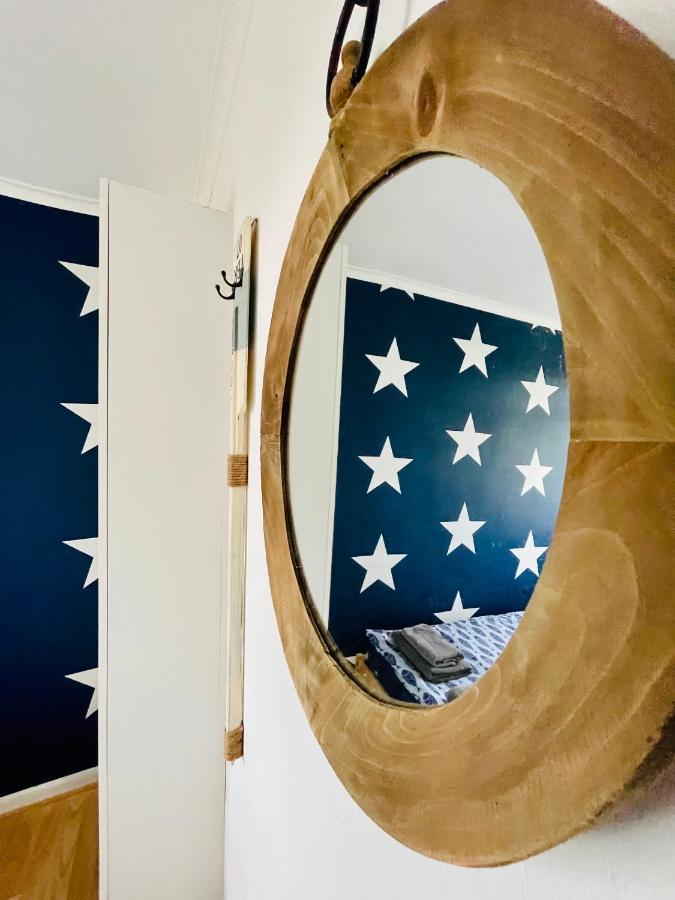 “sea Heaven “ In Sandown Bay Apartment Brading